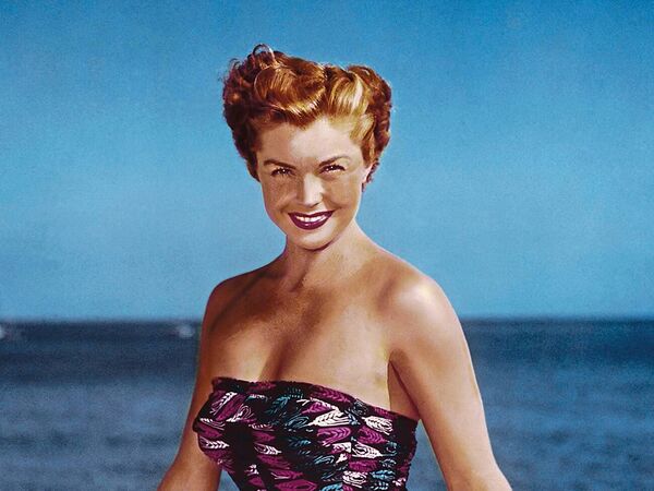 The Untold Story of Esther Williams, Hollywood's Million Dollar Mermaid