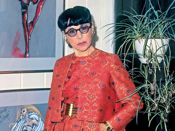 Edith Head: The Oscar-Winning Costume Designer Who Dressed Hollywood's Biggest Stars
