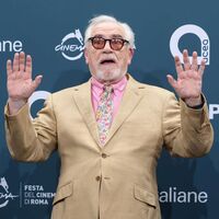 Succession Actor Strafes Tinseltown Stars